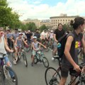 Potestna vožnja biciklista u subotu, najavili „simboličnu“ blokadu Brankovog mosta osim žute trake