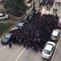 Mladići u crnom pevali "Ajmo, ajmo ustaše": Policija istražuje snimak navijača grupe "Torcida" (VIDEO)