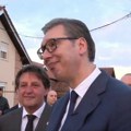 Bakica čitala lekciju gašiću: Vučić ga branio, ali neuspešno (video)