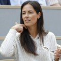 Ana Ivanović u centru pažnje: Svi su primetili da joj nedostaje jedan detalj, evo i koji (foto)