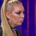 Ava Karabatić u problemu, nema para da sahrani oca: Starleta javno moli za pomoć, krije se od majke