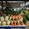 Krompir negde 80 dinara, a negde duplo skuplji: Pogledajte aktuelne cene na pijacama širom Srbije