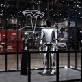 Musk: pad prodaje Tesle i Optimus najave