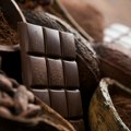 Hemikalija pronađena u crnoj čokoladi povezana sa sporijim biološkim starenjem