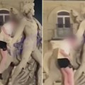 Popeo se na poznatu skulpturu i slomio je! Turista odmah uhapšen, a ovo "jahanje" statue će ga skupo koštati (video)