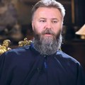 Otac Predrag Popović objavio video, pa uzburkao pratioce: "Uz veronauku, fizičko i ovakve radove deca ce postati vredna…