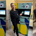 Zrenjaninska gimnazija prva škola u Srbiji koja ima reciklažni automat (FOTO)