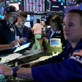 Pad indeksa na Wall Streetu: Dow Jones pao, Tesla u minusu