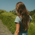 Horor na Baliju - lokalac čekao da nestane struje, pa napao Srpkinju dok je čekala prevoz: "Na kapku ima trag njegove ruke"