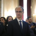 Macut bežao od novinarke KRIK-a koja ga je pitala odakle mu pare za vilu od milion evra VIDEO