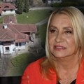 Sagradila oazu mira usred šume! Vesna Zmijanac završila u Urgentnom, a evo gde puni baterije! U vili svuda stare fotografije…