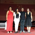 Emotivan susret Danice Ristovski sa publikom: Glumica sve ostavila bez daha, a kad se pojavila Mirka Vasiljević, sve oči bile…