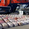 Španska policija zaplenila skoro tonu kokaina „balkanskog kartela“: Droga bila skrivena u kontejnerima dopremljenim iz…