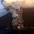 Eksplozija iznad vulkana Stromboli: Nova erupcija najaktivnijeg vulkana na svetu (foto, video)