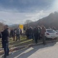 Protest u Bjelom Polju - meštani Vraneša blokirali put zato što crnogorska policija još nije uhvatila Aliju Balijagića