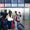 Štrajk francuskih kontrolora leta pogađa skoro 300.000 putnika