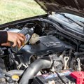 U ovaj mit o automobilima ljudi masovno veruju: Nisu svesni da im samo prazni novčanik i može da uništi motor