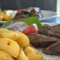 Kuvar iz Srbije otkrio koje jelo generacija Z nikad ne naručuje: Hrane se burgerima, a za neka stara tradicionalna jela nisu…