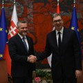 Predsednik Slovačke stigao u Srbiju, Vučić ga dočekao uz najviše državne počasti, počeo sastanak u Palati Srbija
