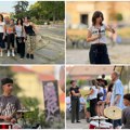 Zrenjaninski osnovci osnovali bend „Tiha pobuna” malih rokera koji su se predstavili publici