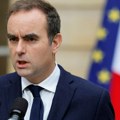 Lekorni ljut na Melanšona: Ne raspirujte vatru
