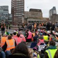 "Odrešene ruke" za obračun sa demonstrantima: Britanska vlada usvojila novi zakon - ovo su kazne ako blokiraju ulice