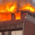 Пожар у стану у згради на Вождовцу, станари евакуисани