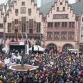 Десетине хиљада на протестима у Берлину и широм Немачке