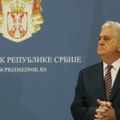 Nikolićev zlatni padobran: Građani i dalje plaćaju to što se bivši predsednik povukao iz visoke politike