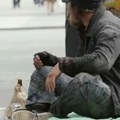Vic dana Prolazi Mujo pored prosjaka, ovaj mu jadan pruža ruku i kaže...