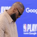 Lebron završava karijeru? Proslavljeni as otvorio dušu posle bolne eliminacije: Iskreno, ne znam gde sam sada!