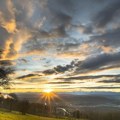 Hladno vreme se ne predaje Danas nas očekuje kombinacija sunca, oblaka i retkih pljuskova