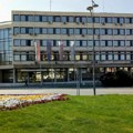 Rok za uklanjanje klima sa uličnih fasada objekata javne namene do 4. avgusta