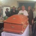 (VIDEO) Održana Grobarijada u Paraćinu: Torta u obliku kovčega i glogov kolac sledećem domaćinu