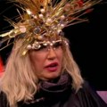 Nada Topčagić toliko bude pijana da moraju da je iznose iz aviona! Pevačica je imala jednu veliku tajnu, a sada je sve…