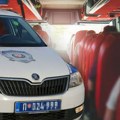 Maturska ekskurzija osmaka otkazana, vozač autobusa priveden: Policajac uočio sumnjivo ponašanje