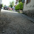 Ulica koja bruka svoje ime: Putniče, ovuda se ne „putujeˮ