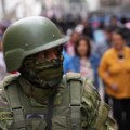 Hapšenja i sukobi u Ekvadoru posle oružanog upada u televiziju, Peru proglasio vanredno stanje duž granice