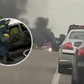 Zapalio se automobil tokom vožnje, izgoreo u potpunosti
