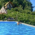 Užičanka otišla na bazen u BG, račun je "ohladio" više od vode: "Za te pare mogla sam da letim do Italije"