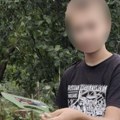 "Ležao sam u mraku i zvao mamu" Mladić (14) preživeo pad iz voza i tri dana ležao povređen!