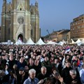 MUP: Na skupu SNS na Trgu slobode u Novom Sadu oko 110.000 građana
