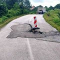 Veliko oštećenje kolovoza: Upozorenje za lokalni put Šaludovac – Gornja Mutnica u paraćinskoj opštini