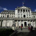 Centralna Banka Engleske zadržala referentnu kamatnu stopu na 5,25 odsto