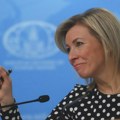 Zaharova: Biti glavni sponzor režima Volodimira Zelenskog je skup zadatak