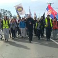 (VIDEO) Deka koji je sačekao studente ganuo javnost: „Deco moja, oslobodioci moji“