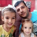 "Tata, kada ćeš ozdraviti"?!: Nemanja iz Sečnja (42) boluje od retkog raka žučnih kanala, a potreban je ćerkama! Ovo ga…
