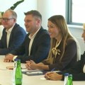 Mesarović razgovarala sa rukovodstvom fabrike Brose u Pančevu