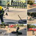 Treniraju da uđu tamo gde drugi ne mogu - u vatru, vodu i ruševine! Vatrogasci-spasioci prolaze tešku i zahtevnu obuku da bi…