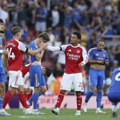 Engleze krišom snimali u svlačionici - fudbaler Arsenala pobesneo VIDEO